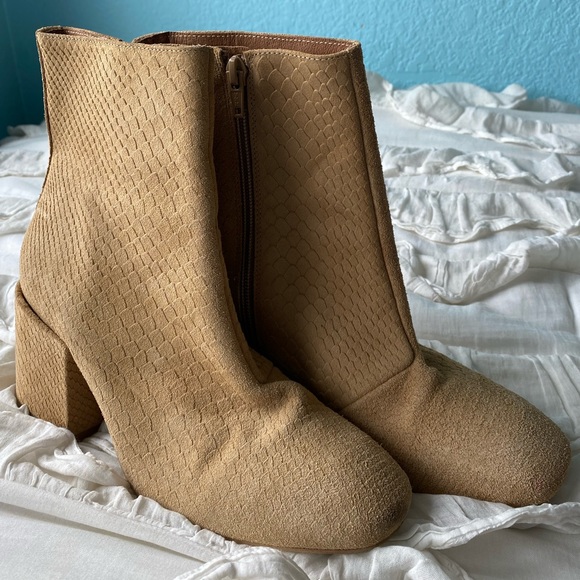 Free People Suede Nicola Block Heel Boot Sand Beige Size 38 - Picture 6 of 12